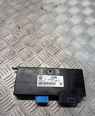 BMW 5 F10 F11 Gateway control module 9340522