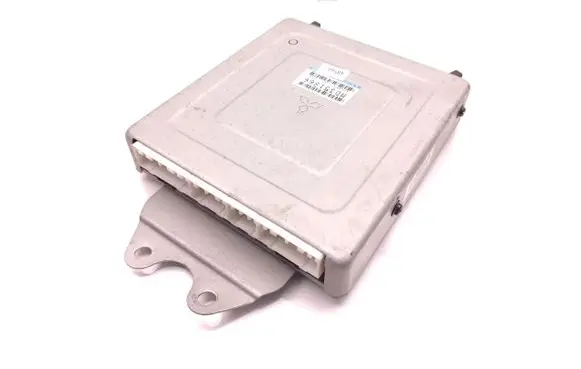 Mitsubishi Carisma Engine control unit/module MD351866 E2T68374