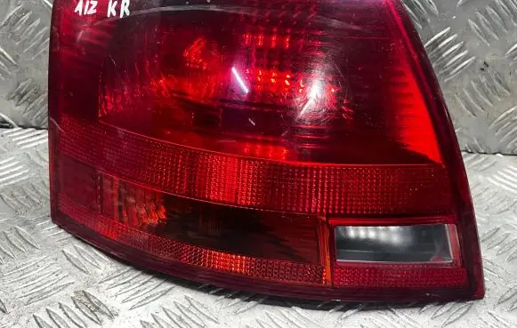 Audi A4 S4 B7 8E 8H Rear/tail lights 8E9945095E 748001 484001