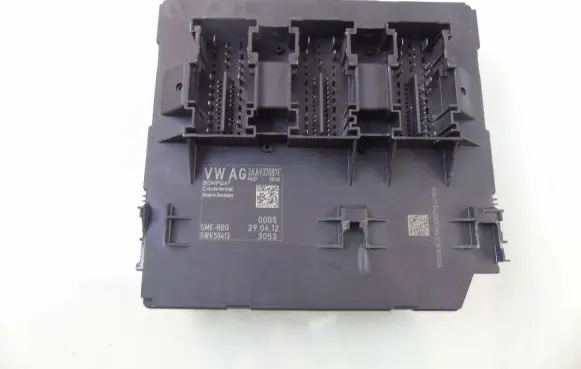 Volkswagen PASSAT B7 Comfort/convenience module 3AA937087F