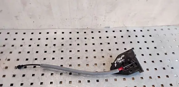 Loading door lock