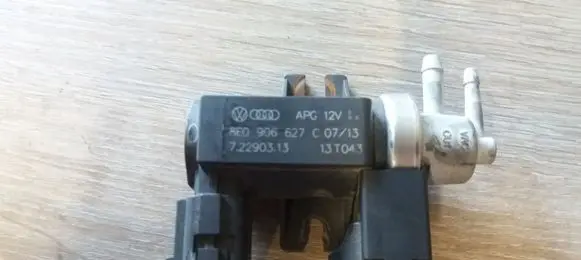 Audi A6 S6 C5 4B Vacuum valve 8E0906627C 72290313