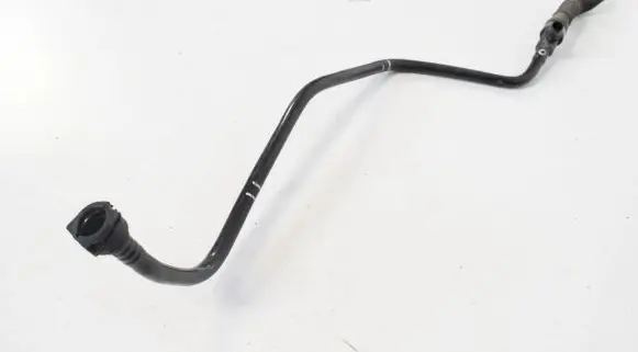 BMW i8 Engine coolant pipe/hose 7007023