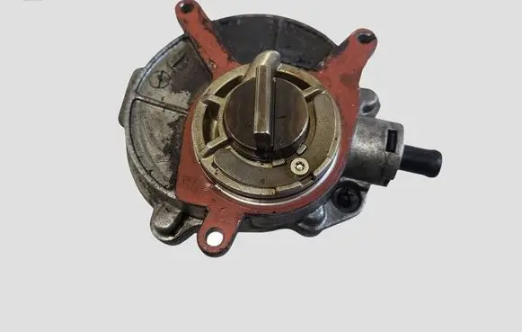 Audi A6 S6 C6 4F Vacuum pump 06E145100D 2132442