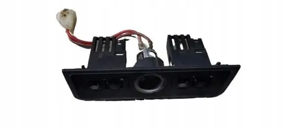 BMW 7 G11 G12 Cigarette lighter 8352259