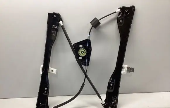 Chrysler Pacifica Front window lifting mechanism without motor
