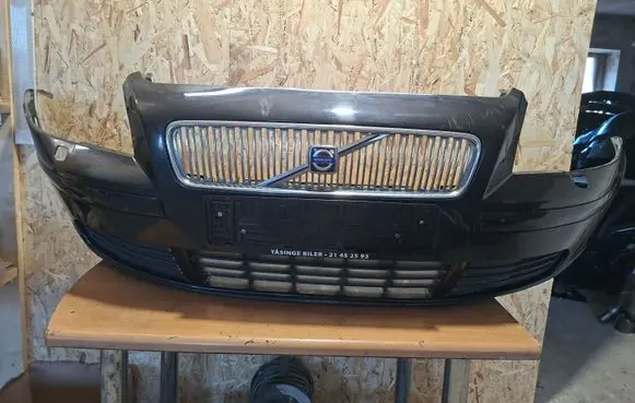 Volvo V50 Front bumper 30655877