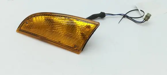 BMW 7 E23 Front indicator light 1143 63131361047 63131370271