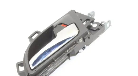 Honda CR-V Rear door interior handle
