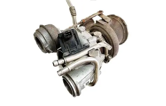 BMW 6 F12 F13 Turbo 7576985 757698506