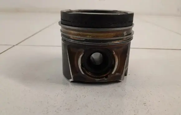 Mercedes-Benz Sprinter W906 Piston 17483L118