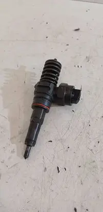 Ford Galaxy Fuel injector 038130073H