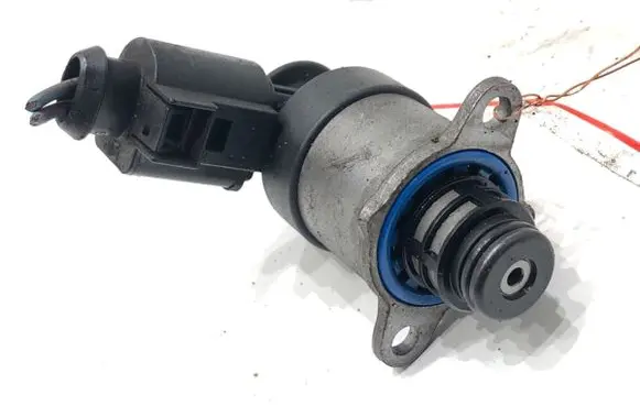 Volkswagen Golf VI Fuel pressure regulator 0928400768