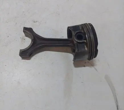 BMW 5 E39 Piston with connecting rod