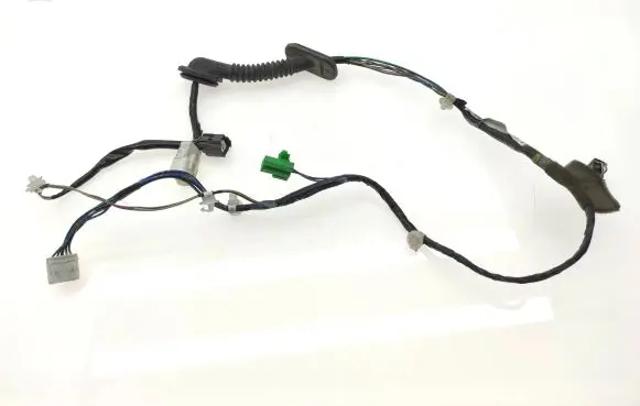 Subaru Legacy Rear door wiring loom 81822AG000 84UE170031