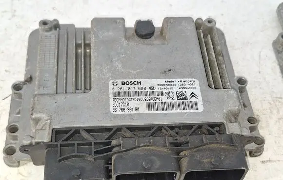 Peugeot 208 I Engine control unit/module 9676830080 9666729580 0281017600