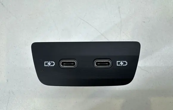 Fisker Ocean USB socket connector FM2970300004C