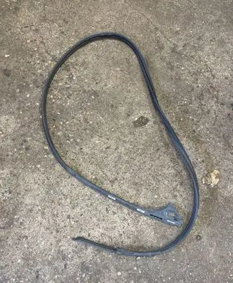 Mercedes-Benz CLS C218 X218 Front door rubber seal A2187210100