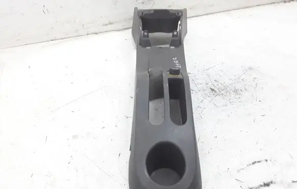 Renault Clio III Center console 8200407985