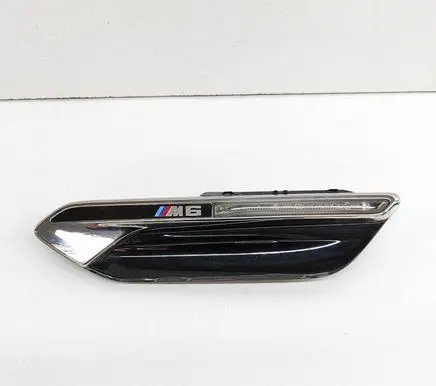 BMW 6 F12 F13 Front indicator light 8050519
