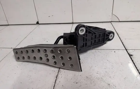 Honda Civic Accelerator throttle pedal 31312J18 J20000148271