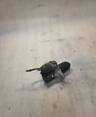 Subaru Legacy Starter motor 23300AA500 M000T30475