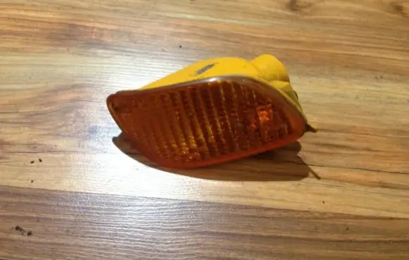 Ford Focus Front indicator light xs4x13368a