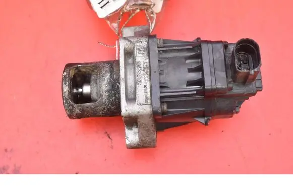 Opel Insignia A EGR valve 55566052
