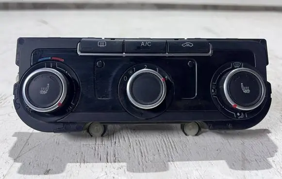 Volkswagen Caddy Air conditioning (A/C) switch K0045HB01129241H20