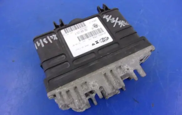 Volkswagen Golf III Engine control unit/module ECU