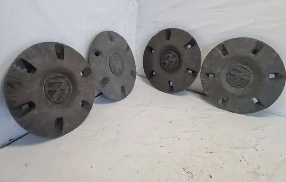 Volkswagen Crafter Original wheel cap 9064010025 ZGS004Q002