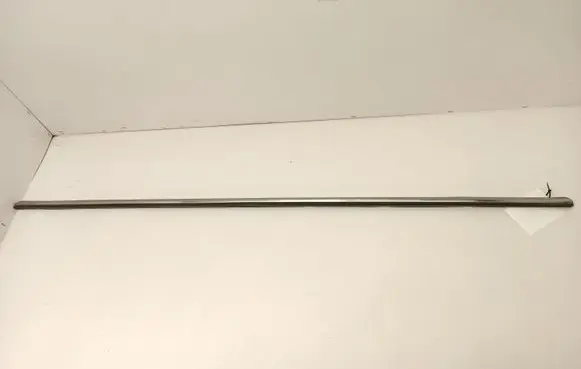Mercedes-Benz 250 280 C CE W114 Fender trim (molding)