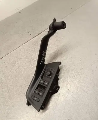 Front door card panel trim