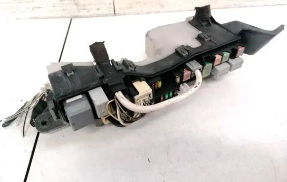 Toyota Avensis T250 Fuse box set 9008087030 90080-87030