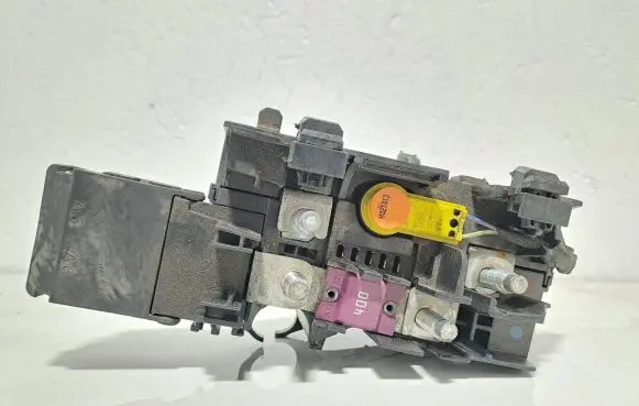 Mercedes-Benz ML W166 Fuse module A1665402450 YAP3240211