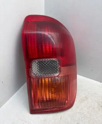Toyota RAV 4 (XA20) Rear/tail lights 4226