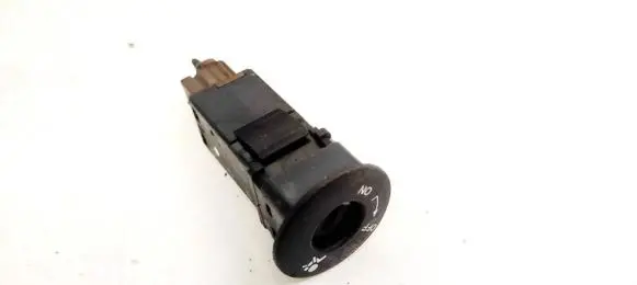 Nissan Qashqai Passenger airbag on/off switch 