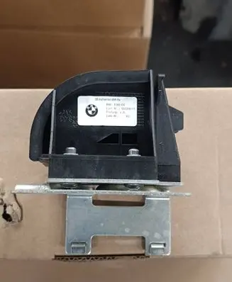 BMW X3 F25 Parcel shelf load cover mount bracket 9168474