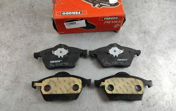 Volvo XC70 Brake pads (front) fdb1495