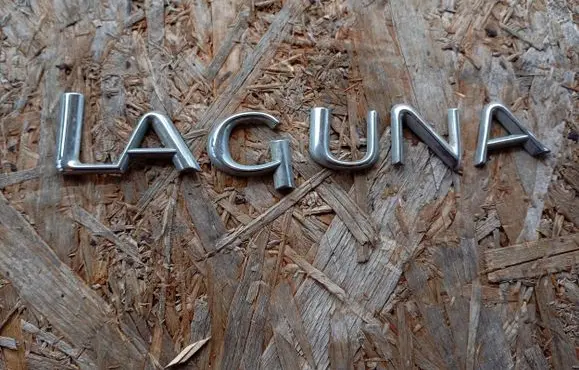 Renault Laguna II Rear door emblem/model letters 