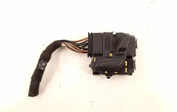 Mercedes-Benz E W212 Seat control switch 2048701858 A2048701858