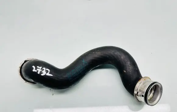 Engine coolant pipe/hose