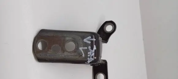 Lexus CT 200H Rear door lower hinge A046846