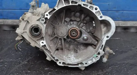 KIA Venga Manual 6 speed gearbox THJ5F