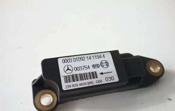 Mercedes-Benz S W220 Airbag deployment crash/impact sensor 2208204426 000301092