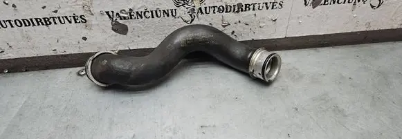 Mercedes-Benz E W212 Engine coolant pipe/hose A2045011682