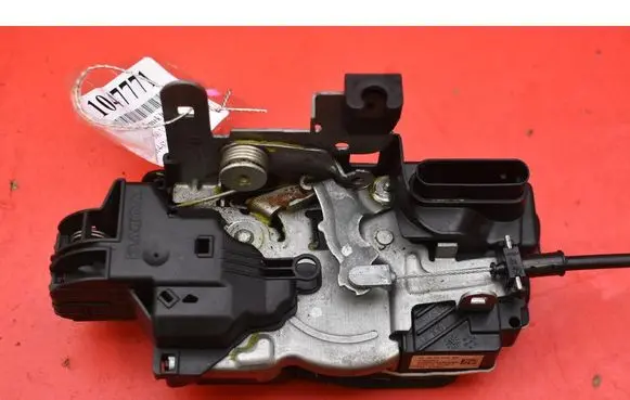 Volvo V40 Rear door lock 31440397