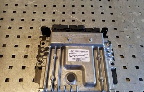Peugeot 3008 I Engine control unit/module 9802943180 9667175380