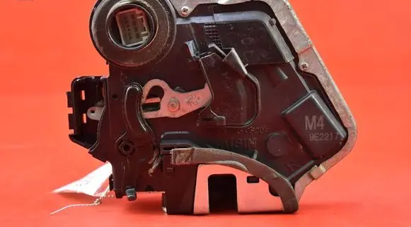 Cadillac SRX Rear door lock