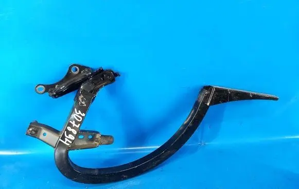 Audi A6 S6 C7 4G Tailgate/trunk/boot hinge 4G5827302B